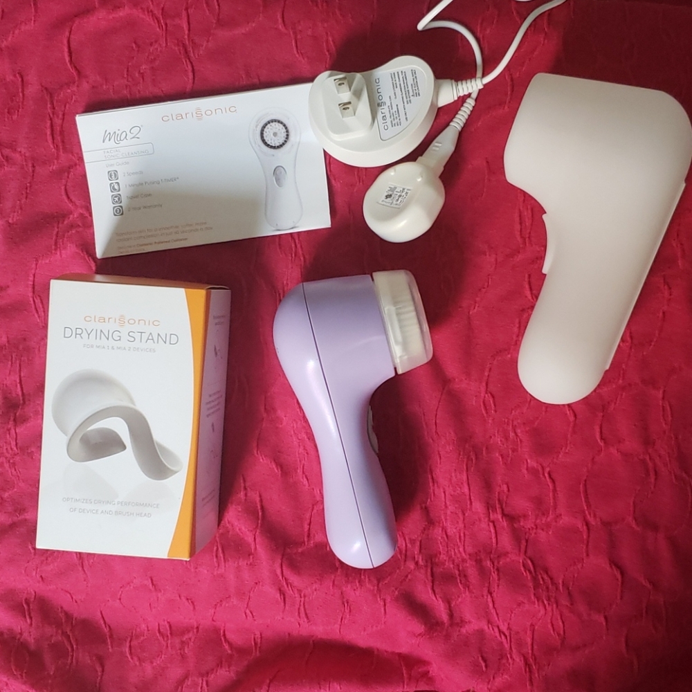Clarisonic Mia 2,see other listing for brush heads